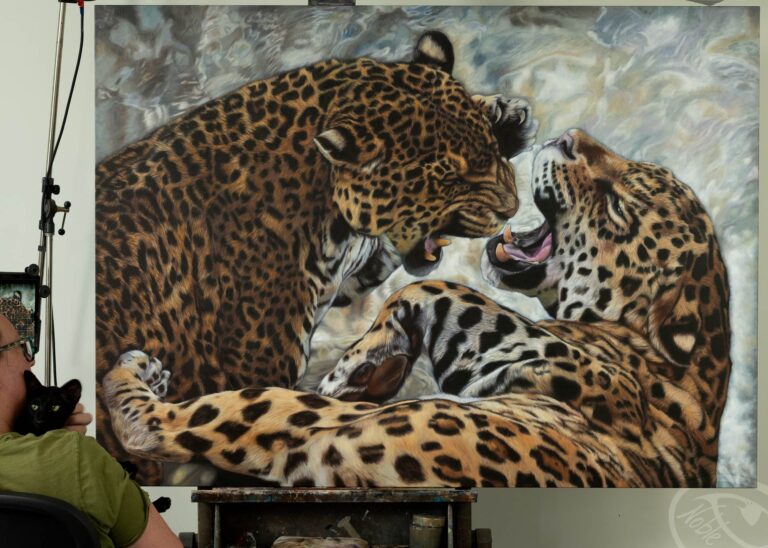 Tableau à l'huile d'Anne-Marie Noble grand format de 2 jaguars en mouvement